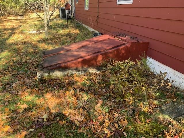 175 Highlands Court Monterey, VA 24465 - Photo 8 of 31 a view of backyard with wooden fence