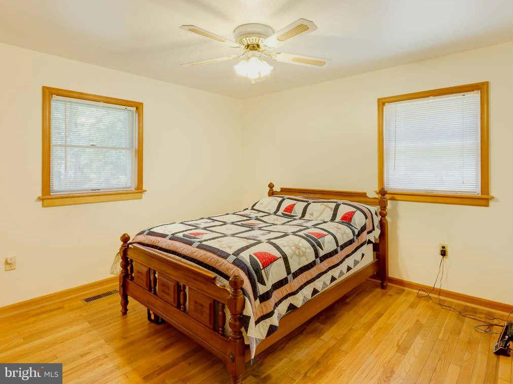 478 Edgewater Road Pasadena, MD 21122 - Photo 14 of 22 Bedroom (Master)