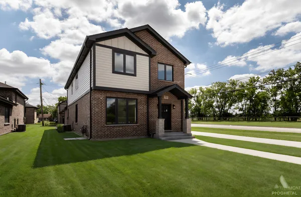 $629,000 | 7957 West 73rd Place, Bridgeview, IL 60455