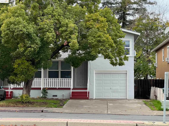 $2,395 | Heights-West Boulevard, Pittsburg, CA 94565