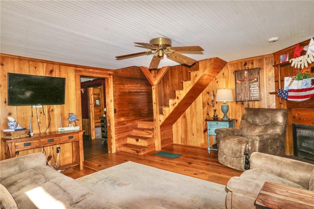 245 Old Highway 60 Ronda, NC 28670 - Photo 4 of 50 Gallery Image 4