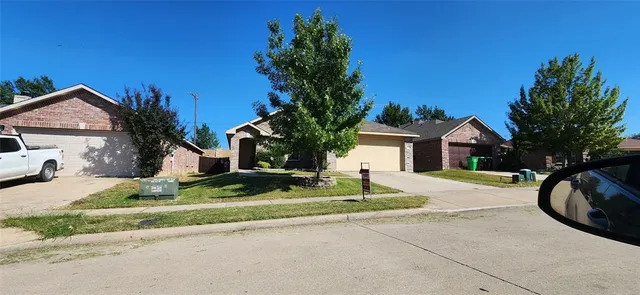 $279,250 | 2008 Finch Cove, Aubrey, TX 76227