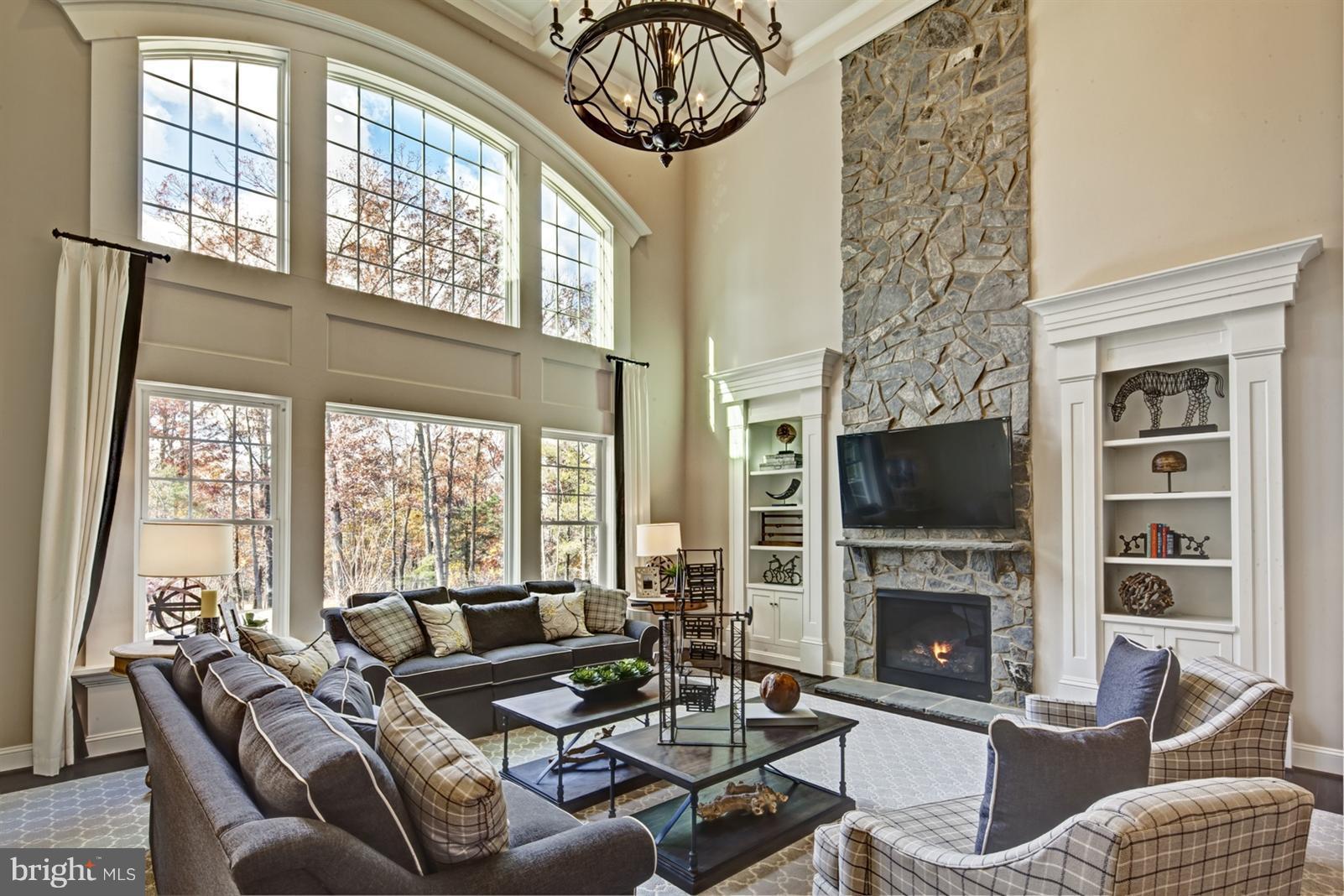 20362 Peach Tree Road Dickerson, MD 20842 - Photo 11 of 22 Family Room