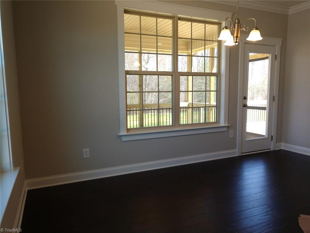 5517 Rambling Road Greensboro, NC 27409 - Photo 12 of 27