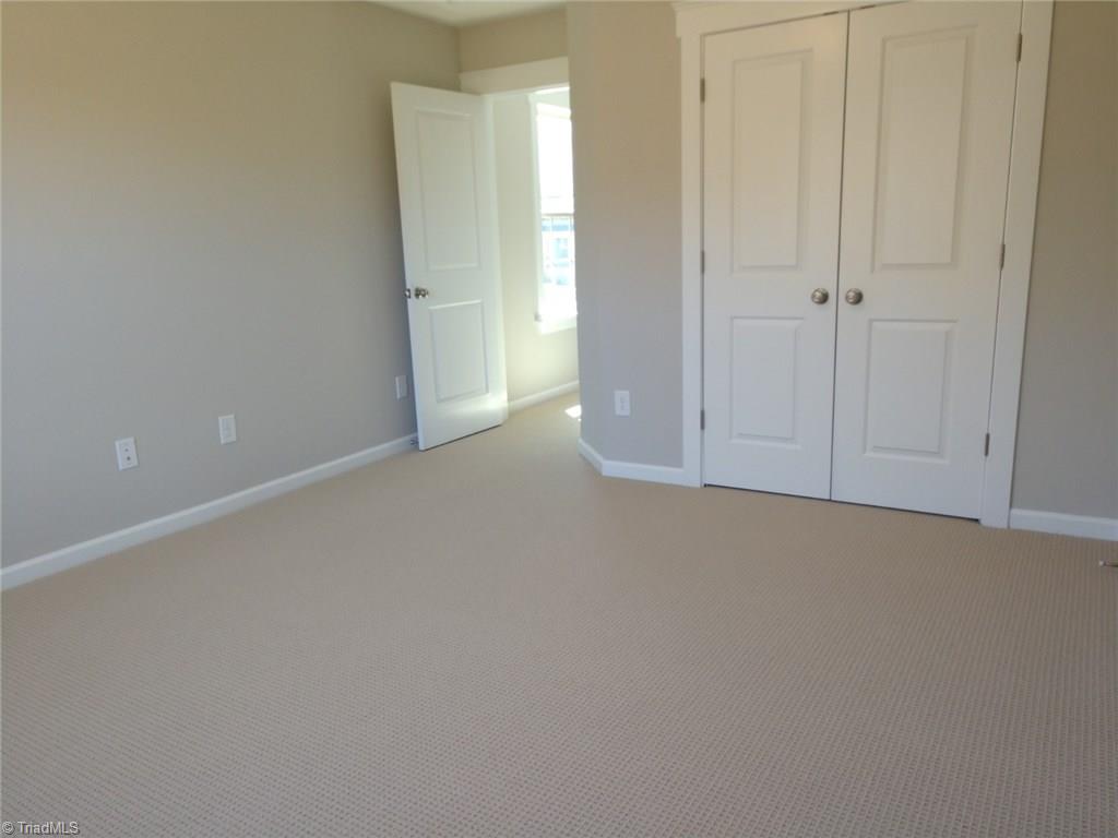 5517 Rambling Road Greensboro, NC 27409 - Photo 22 of 27