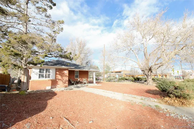 $399,000 | 1373 Florence Street, Aurora, CO 80010