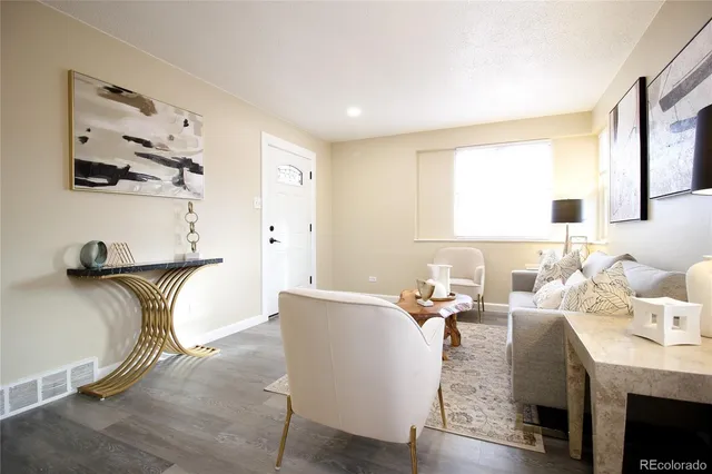 $399,000 | 1373 Florence Street, Aurora, CO 80010