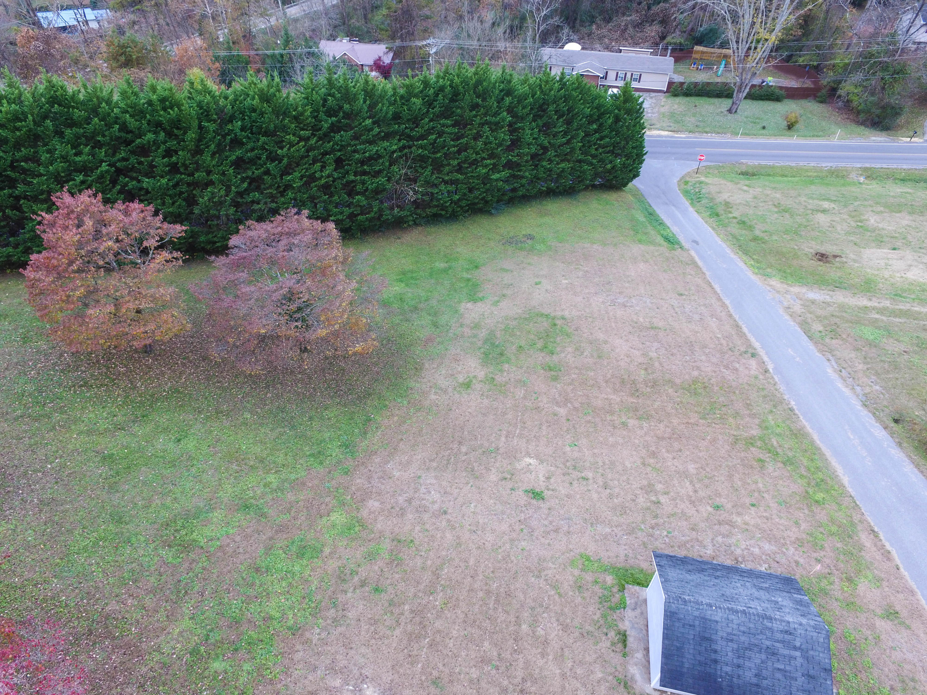 181 Manor Road Clinton, TN 37716 - Photo 4 of 4 DJI_0005