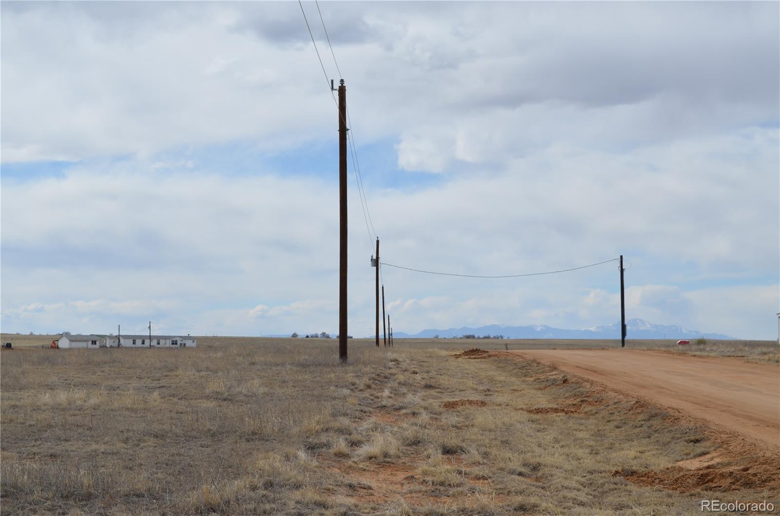 2 County Road South Rush, CO 80833 - Photo 5 of 12 a view of a room