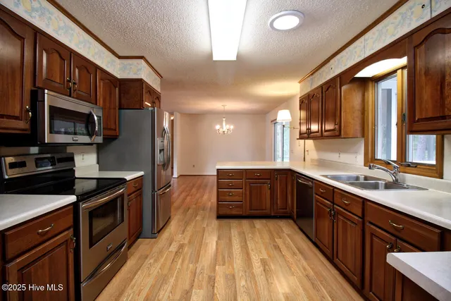 $2,400 | 119 Otter Drive, West End, NC 27376