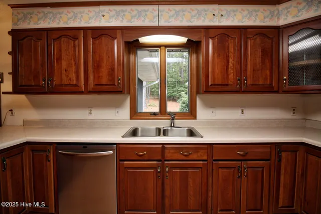 $2,400 | 119 Otter Drive, West End, NC 27376