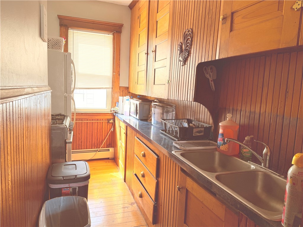 398 Willow Street Woonsocket, RI 02895 - Photo 15 of 25 2nd Floor