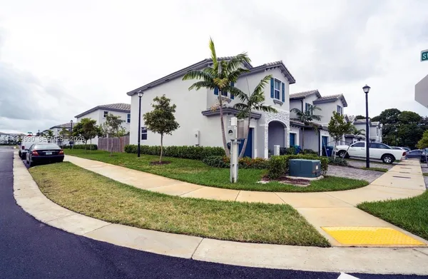 $2,700 | 16222 Southwest 290th Terrace, Unit 16222, Homestead, FL 33033