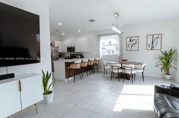 $2,700 | 16222 Southwest 290th Terrace, Unit 16222, Homestead, FL 33033