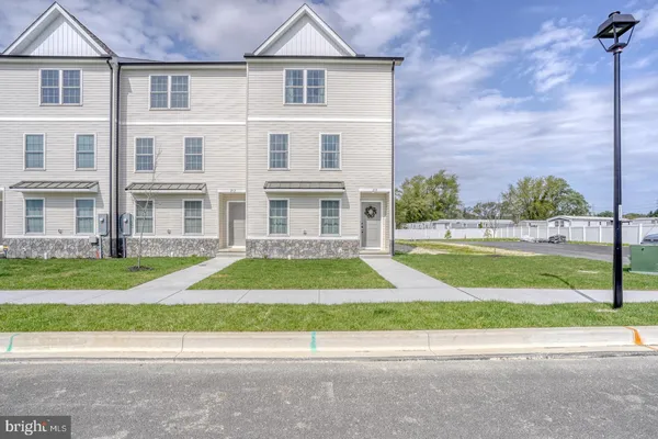 $337,500 | 11 Hazel Grove Street, Unit 103, Harrington, DE 19952