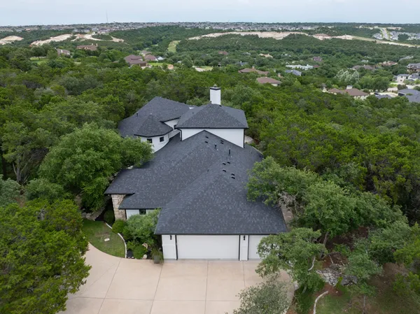$1,100,000 | 1403 Camelback, Leander, TX 78641
