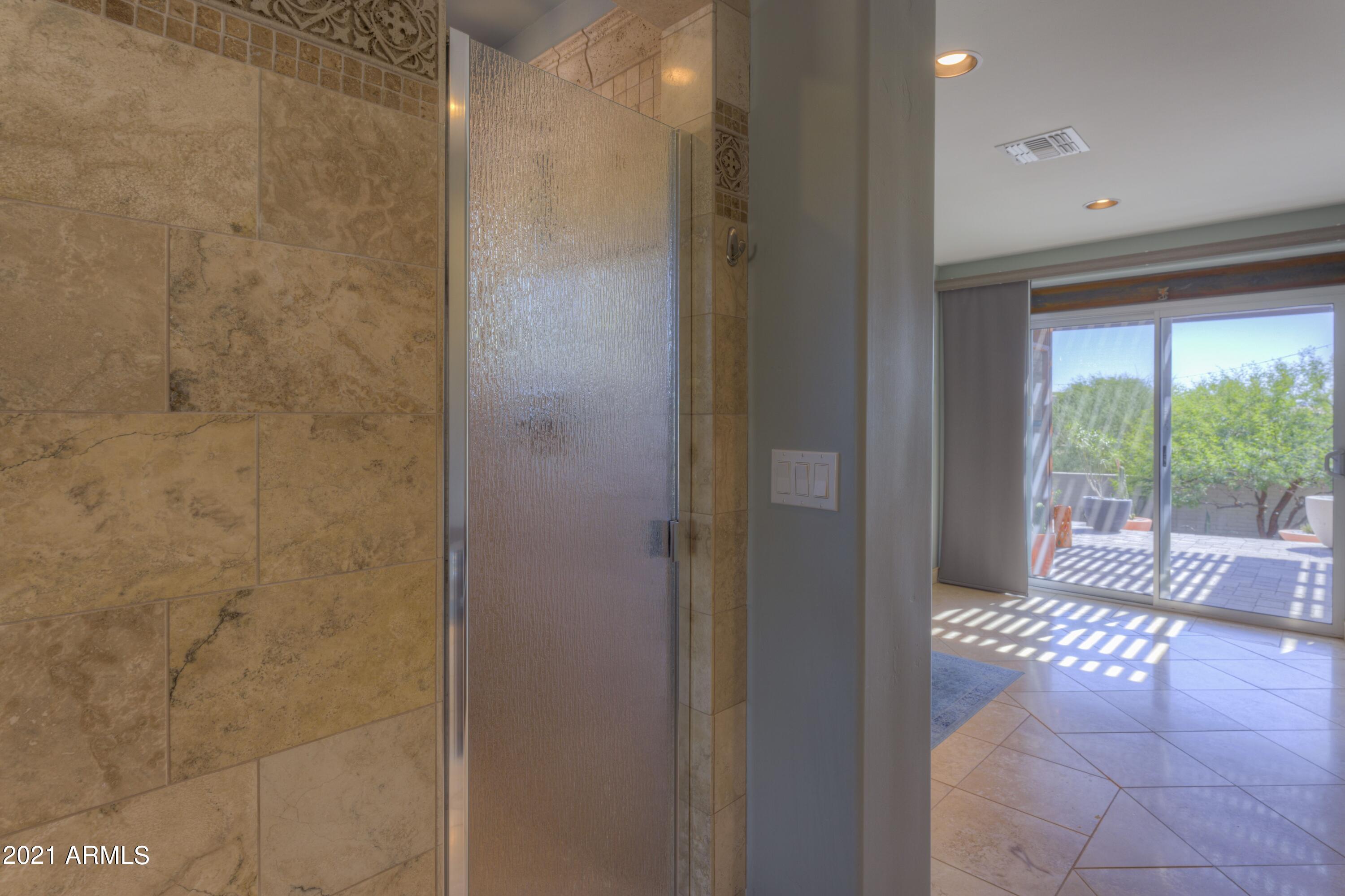 9535 Romping Road Carefree, AZ 85377 - Photo 43 of 61 Indoor shower