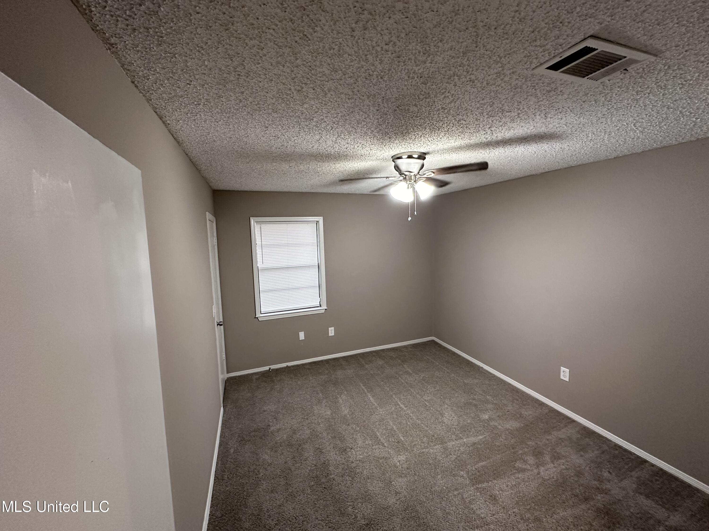 751 Green Forest Road, Unit 751 Ridgeland, MS 39157 - Photo 5 of 16 75DA453F-BDEA-431C-BDDF-050220576ED1