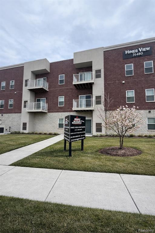 31480 Warren Road, Unit 302 Westland, MI 48185 - Photo 33 of 33
