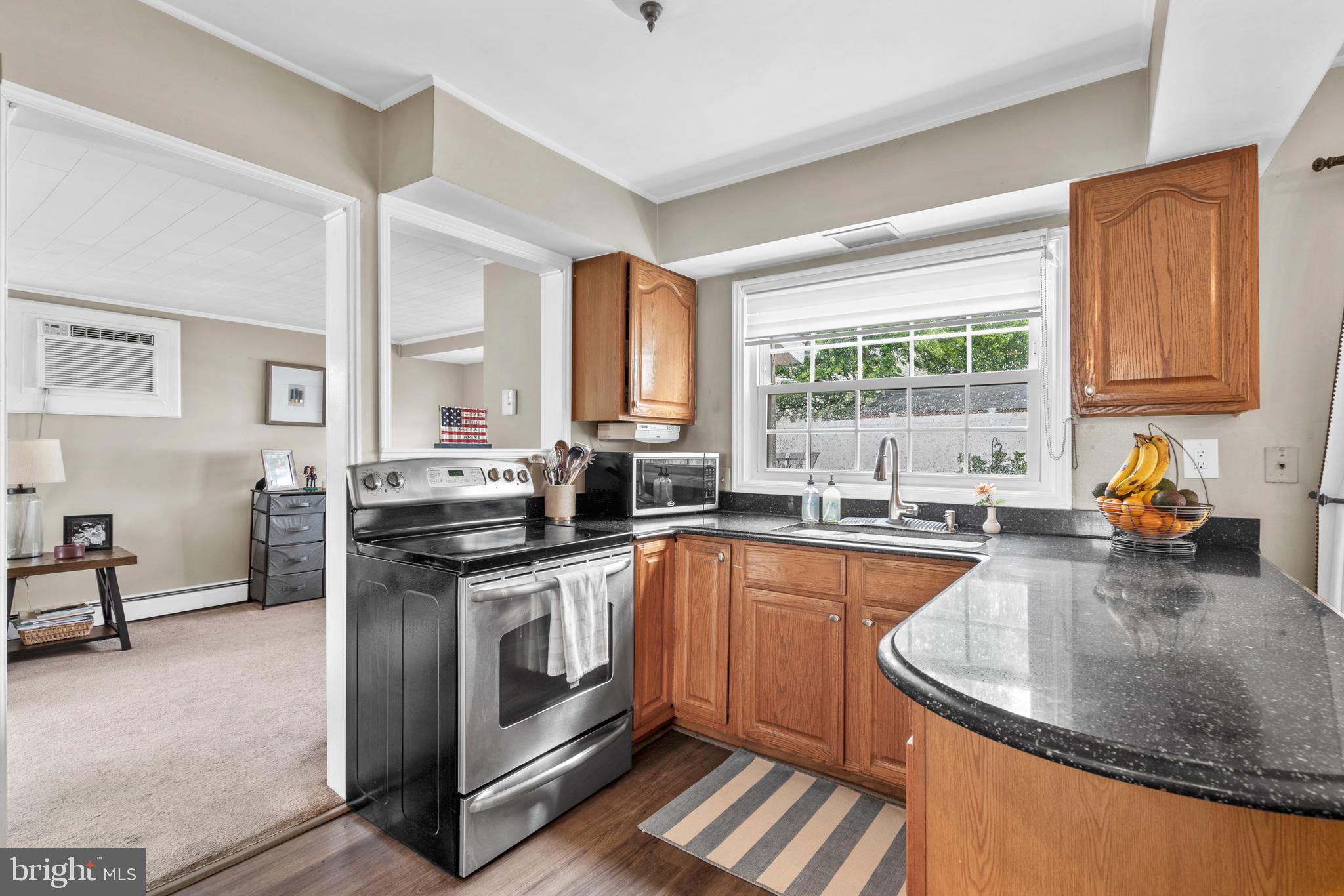 29 Tinder Road Levittown, PA 19056 - Photo 16 of 44 Kitchen