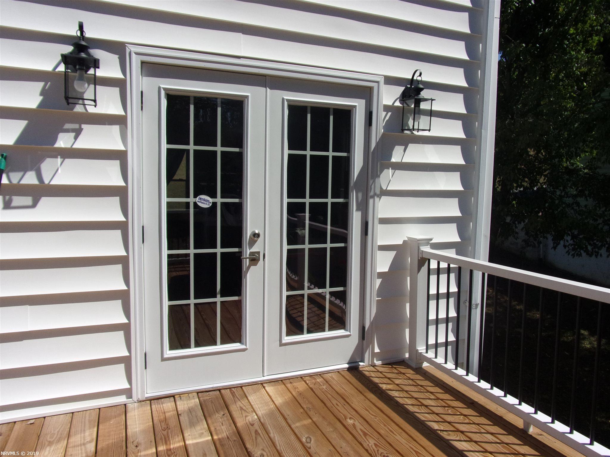 602 Fort Branch Road Pearisburg, VA 24134 - Photo 4 of 36 Gallery Image 4