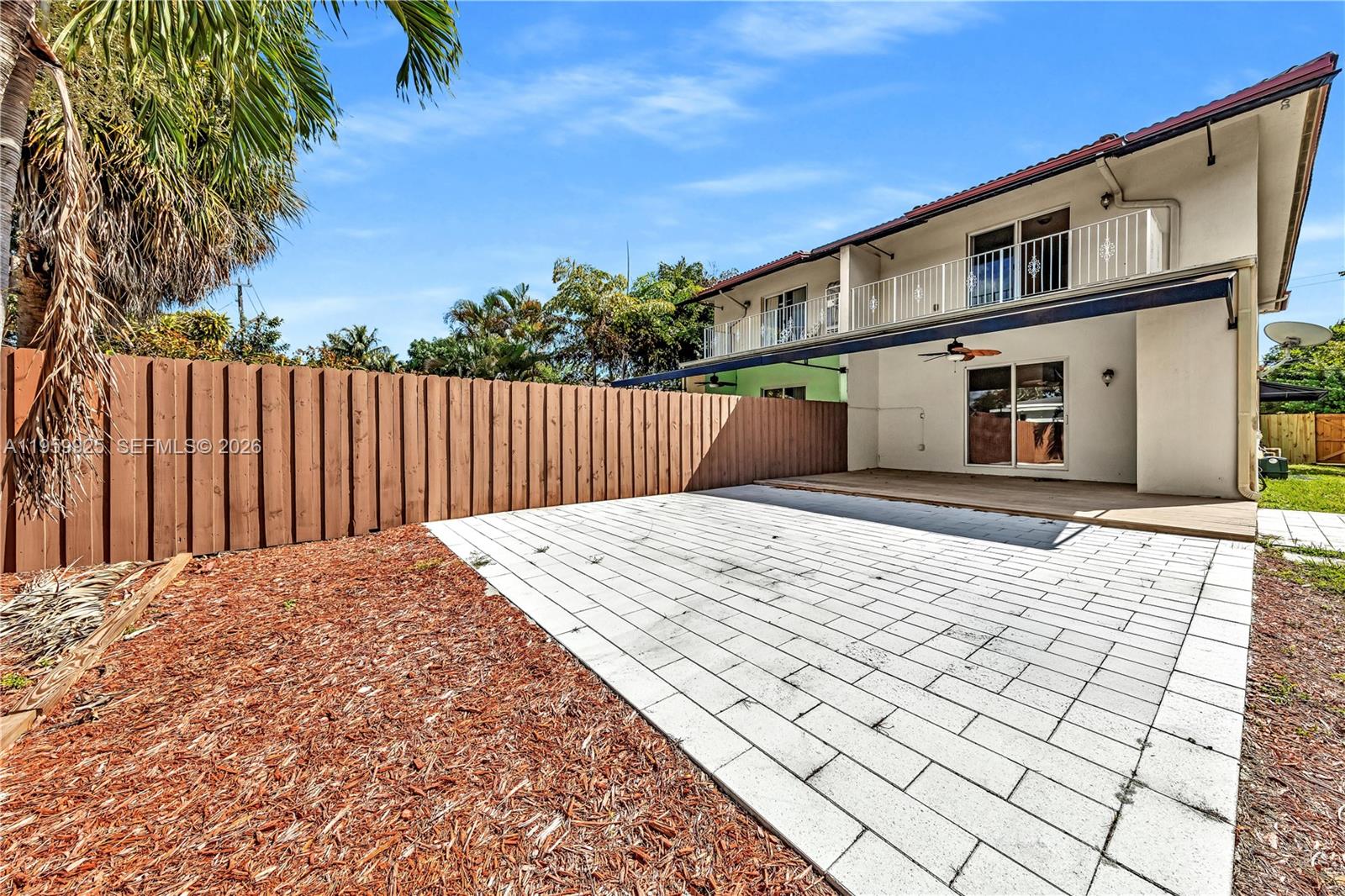4025 Southwest 10th Street Miami, FL 33134 - Photo 37 of 41 a backyard of a house