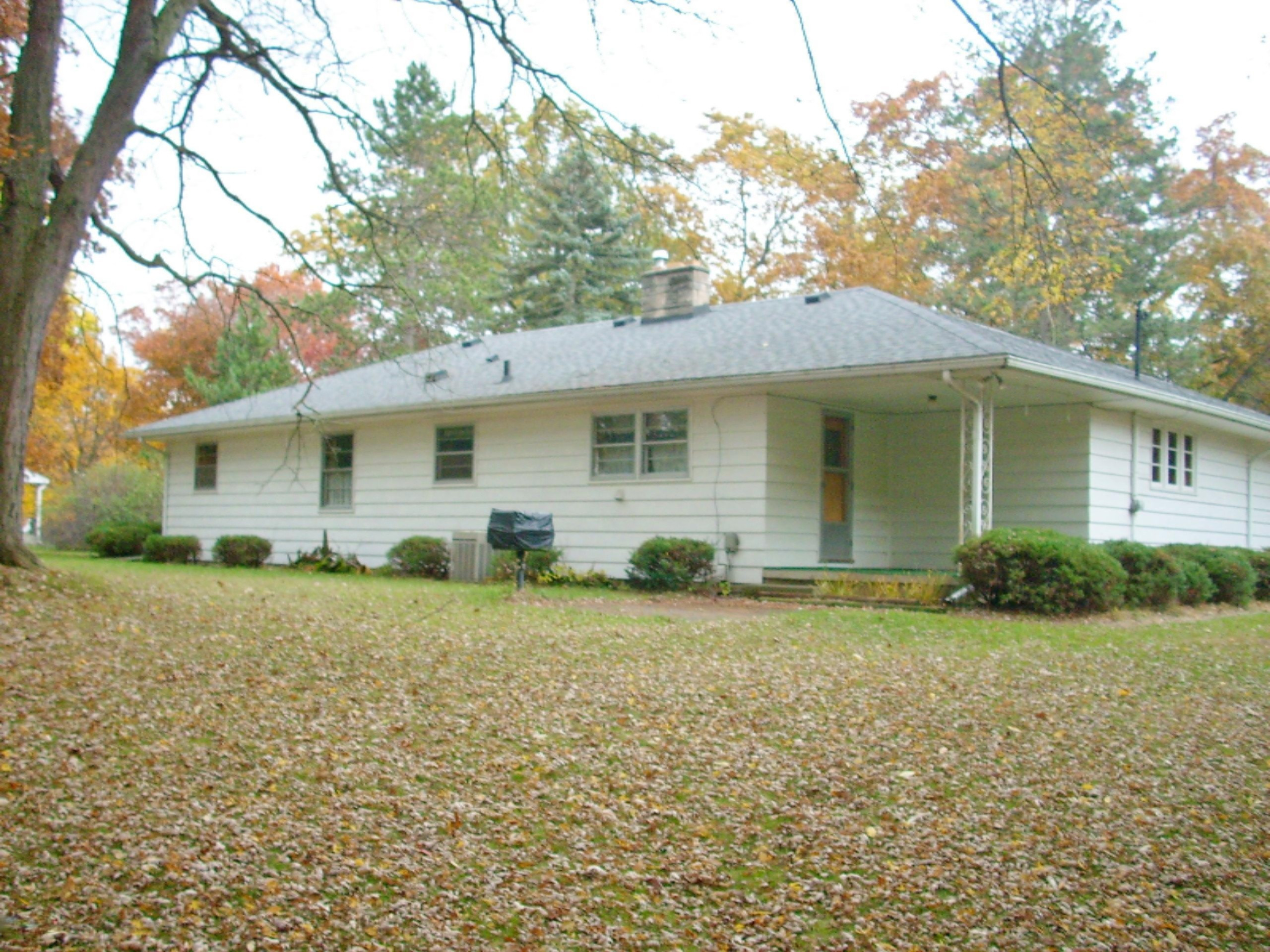 425 East Minges Road Battle Creek, MI 49015 - Photo 2 of 18 425 Minges 008