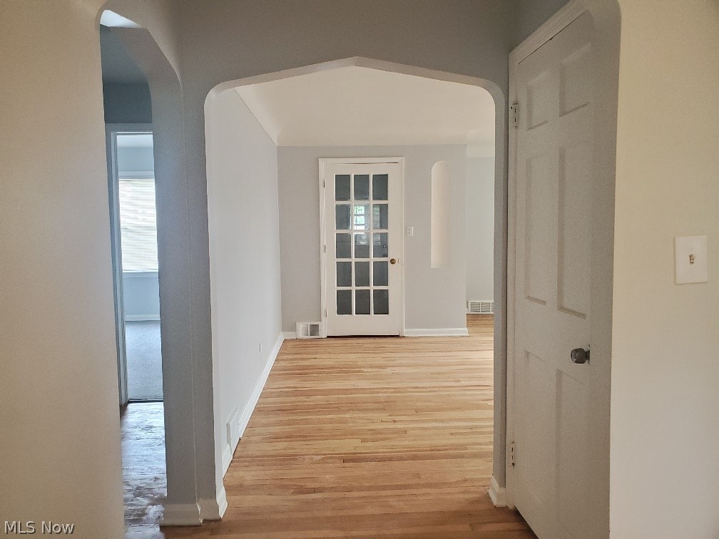 13337 Cedar Road Cleveland Heights, OH 44118 - Photo 7 of 29