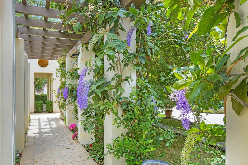 28100 Modjeska Canyon Road Silverado, CA 92676 - Photo 29 of 30 a backyard of a house with lots of green space