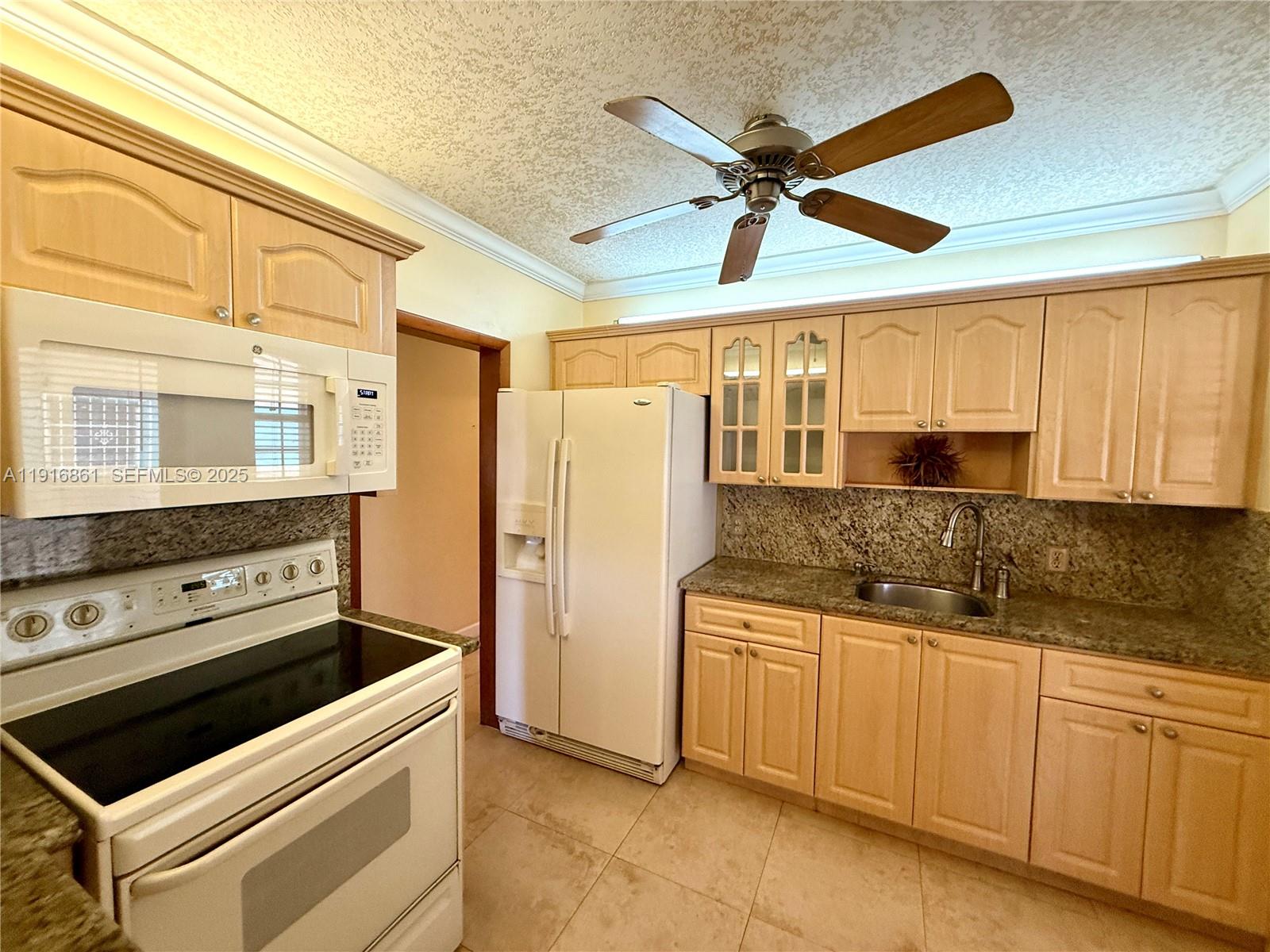 174 East 41st Street Hialeah, FL 33013 - Photo 38 of 46