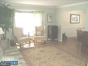 15 Ridgewood Turn Newark, DE 19711 - Photo 2 of 6 Living Room