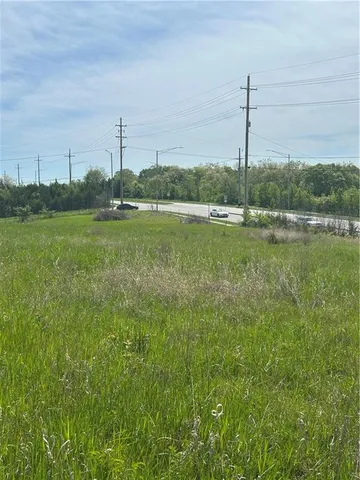 $690,000 | 2520 Northwest 68th Street, Kansas City, MO 64151