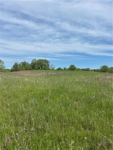 $690,000 | 2520 Northwest 68th Street, Kansas City, MO 64151