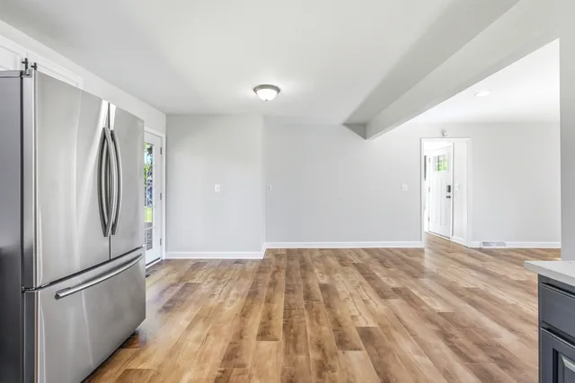 $425,000 | 19 Brookside Lane, Bristol, IL 60512