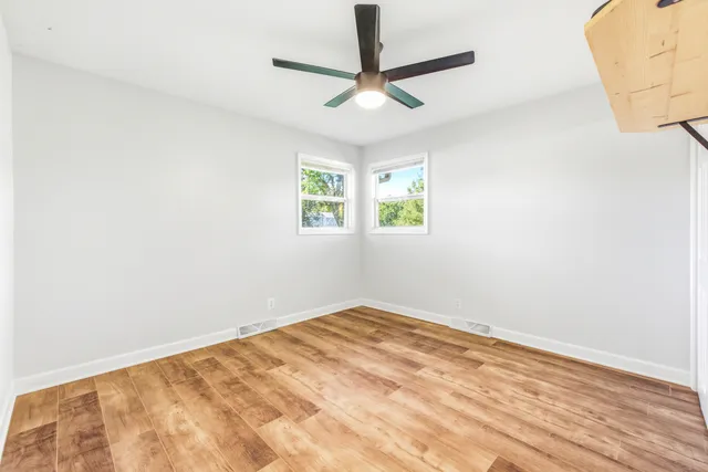 $425,000 | 19 Brookside Lane, Bristol, IL 60512