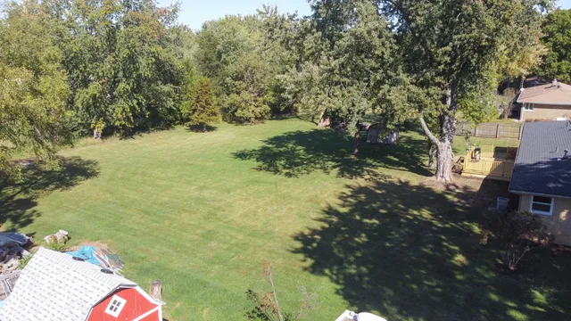 $425,000 | 19 Brookside Lane, Bristol, IL 60512