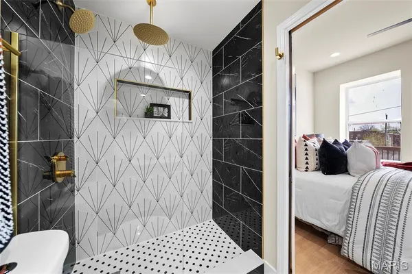 $240,000 | 3144 Potomac Street, St. Louis, MO 63118