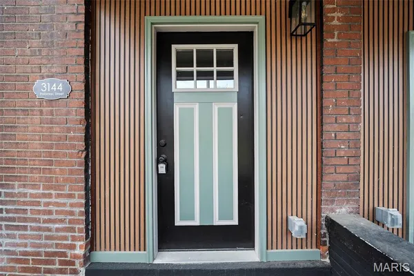 $240,000 | 3144 Potomac Street, St. Louis, MO 63118