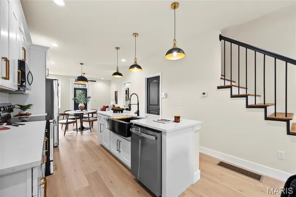 $240,000 | 3144 Potomac Street, St. Louis, MO 63118