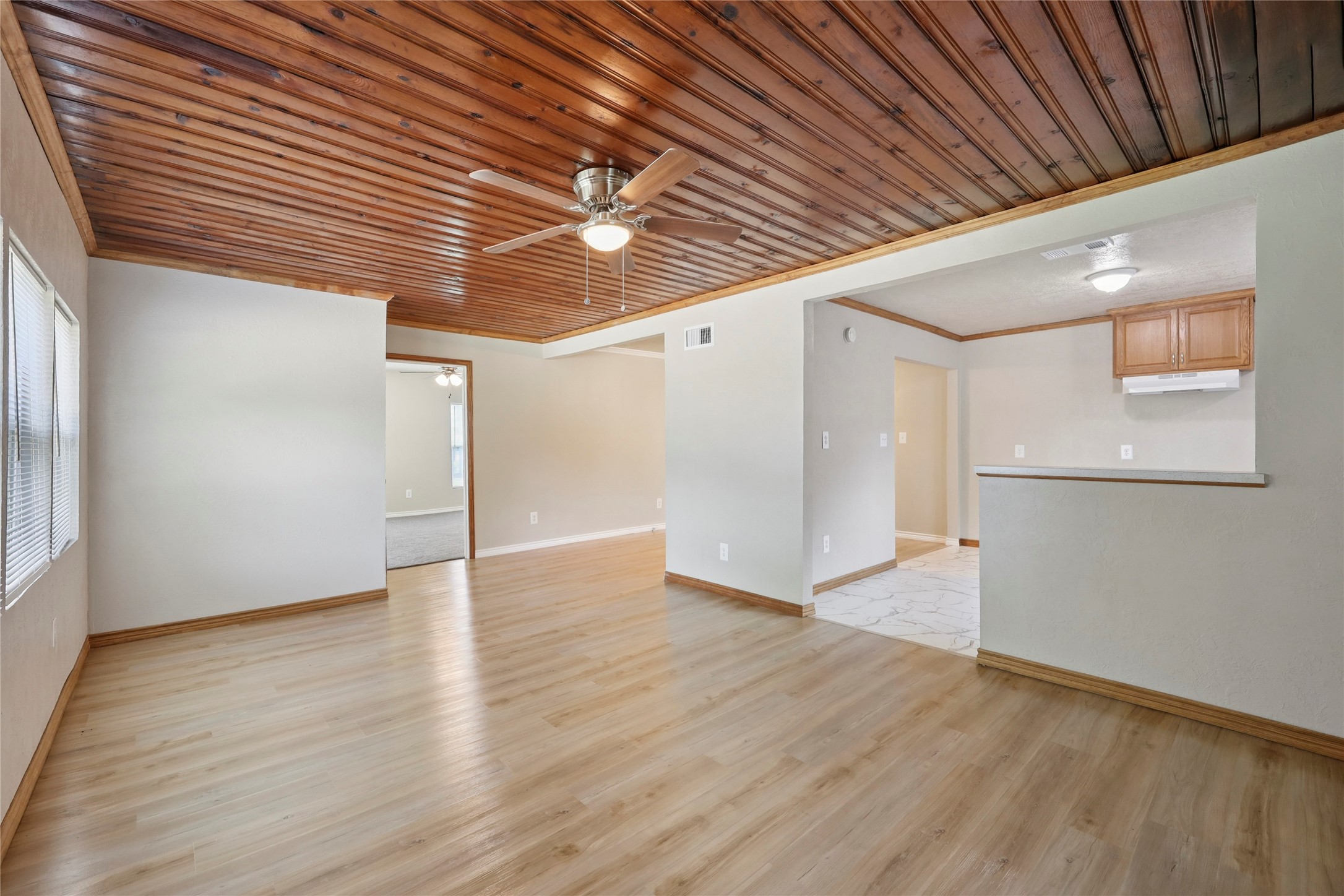 4555 Hartel Street Beaumont, TX 77705 - Photo 18 of 29