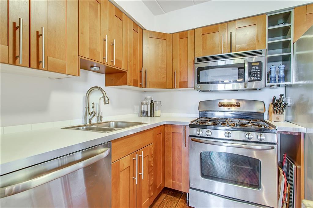 5 Bayard Road, Unit 810 Pittsburgh, PA 15213 - Photo 11 of 25