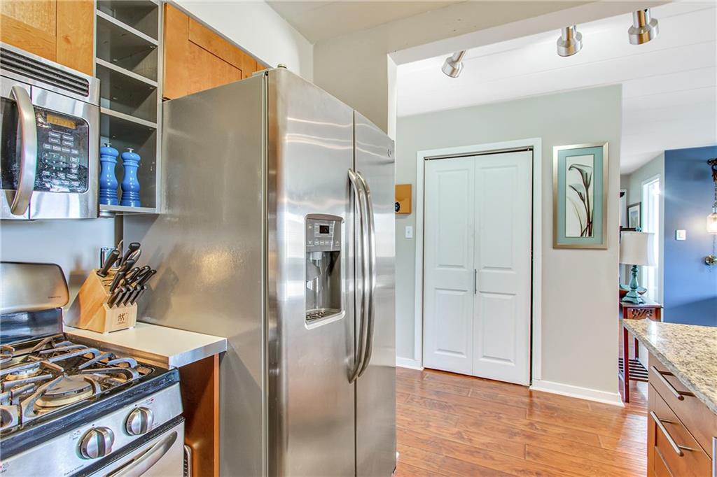 5 Bayard Road, Unit 810 Pittsburgh, PA 15213 - Photo 17 of 25
