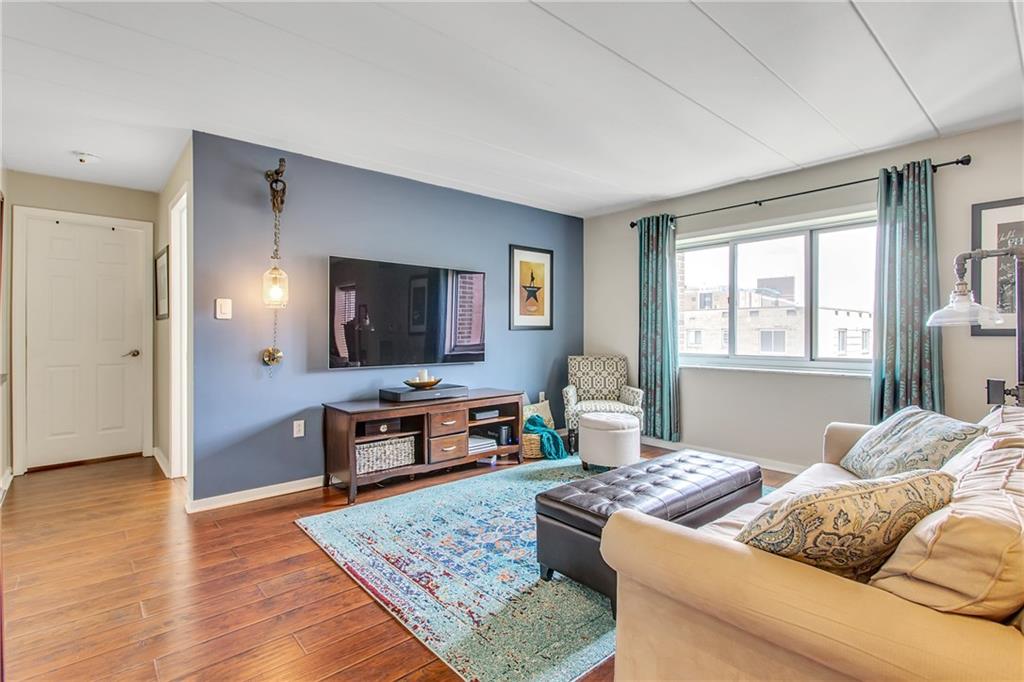 5 Bayard Road, Unit 810 Pittsburgh, PA 15213 - Photo 5 of 25