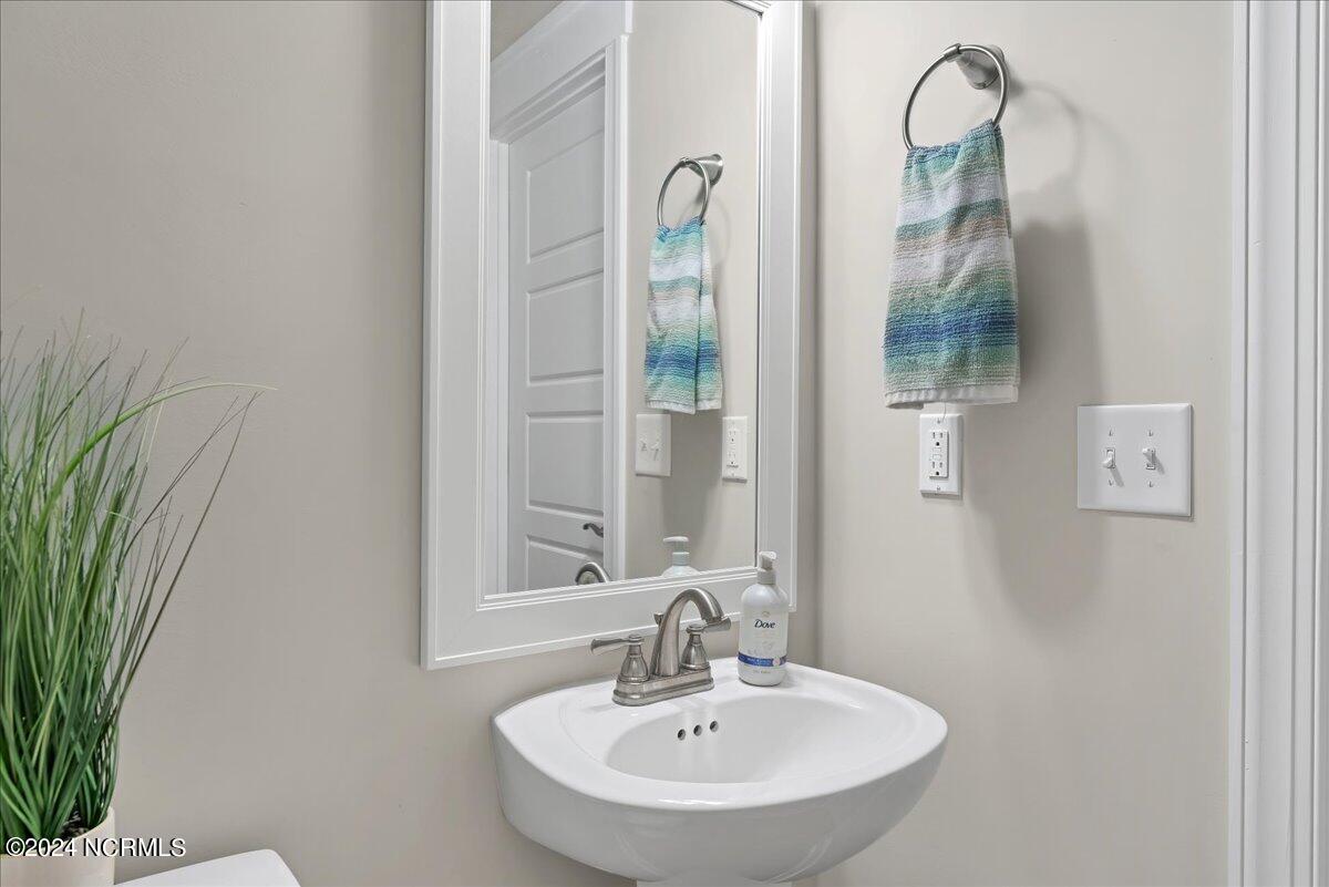 3667 Murdocksville Road West End, NC 27376 - Photo 19 of 47 Downstairs half bathroom