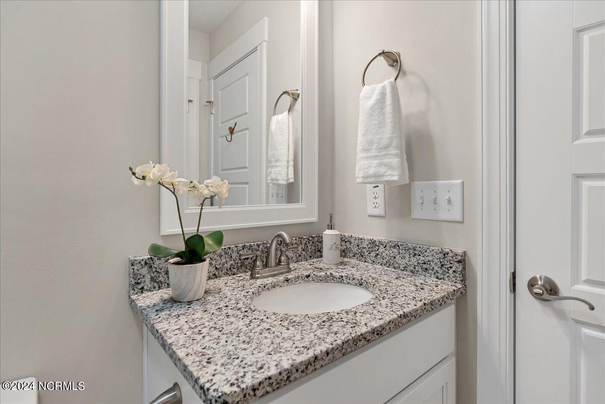 3667 Murdocksville Road West End, NC 27376 - Photo 33 of 47 Upstairs Full Bathroom