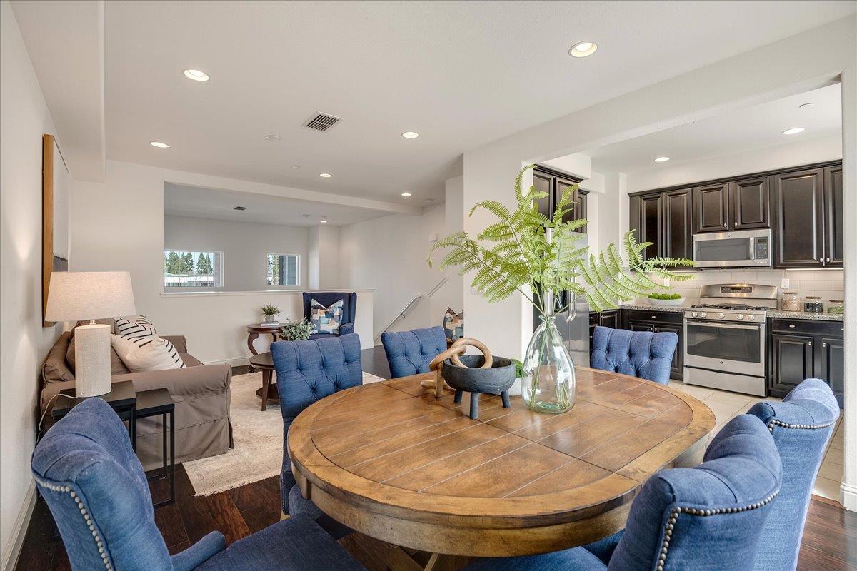 110 Cochrane Road Morgan Hill, CA 95037 - Photo 7 of 36 Gallery Image 7