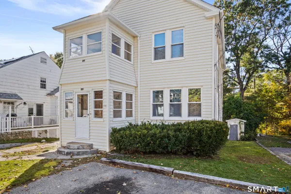 $329,000 | 25 Gilman Street, Putnam, CT 06260