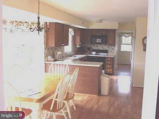 451 South Saddlebrook Circle Chester Springs, PA 19425 - Photo 4 of 6 Gallery Image 4