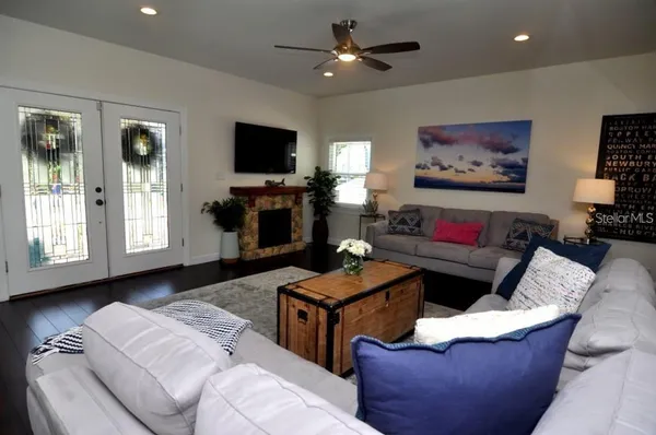 $7,000 | 2905 West Bay Ct Avenue, Tampa, FL 33611