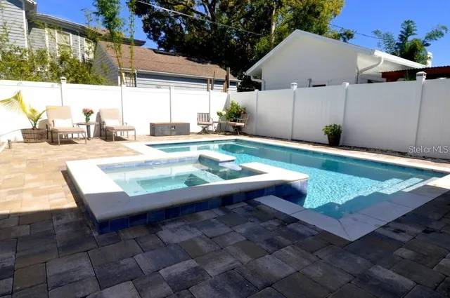 $7,200 | 2905 West Bay Ct Avenue, Tampa, FL 33611